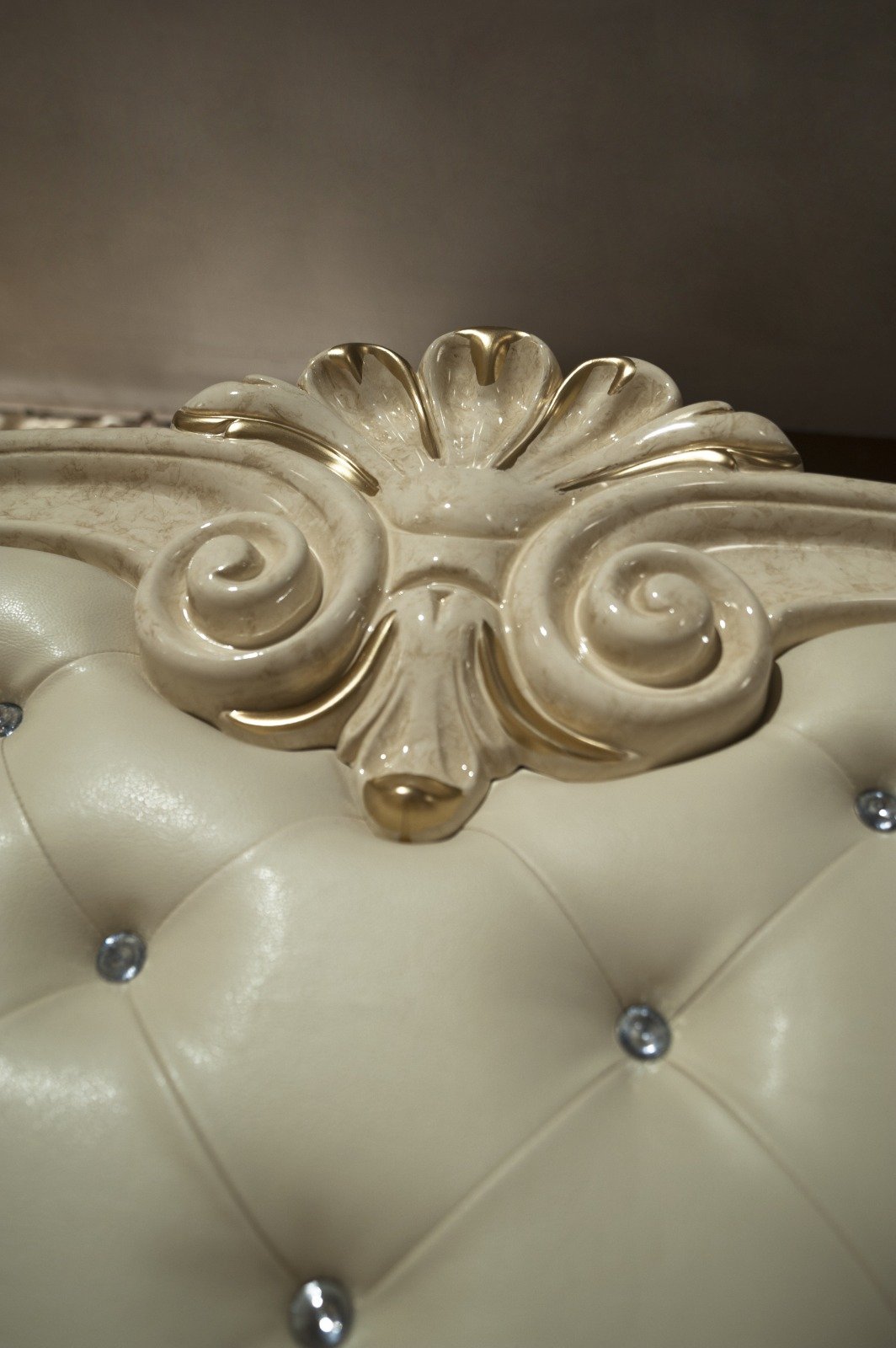 Tolouse Luxury Italian Bedroom Furniture Set - Image 8